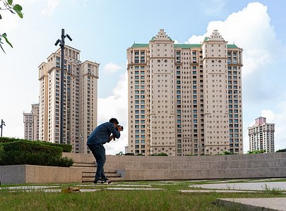Behind the scenes of a lifestyle photoshoot in Mumbai, India We spent the entire day planning frames for an upcoming ad photography in india
