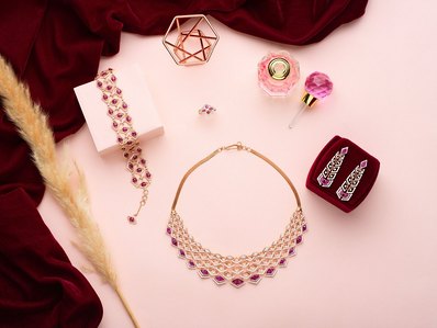 a creative jewellery photographer shoots for leading jewellery brand png sons for a leading outdoor campaign in pune india