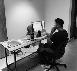 Capturing exceptional product photos in Pune, India, fueled by our dedication to innovation and creativity.