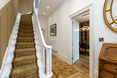 grand-hallway-staircase-photo
