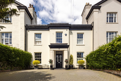 stone-front-exterior-house-photo