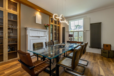 modern-contemporary-dining-room-photo-nottingham