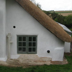 lime plaster conservation and renovation by strawhaus cornwall