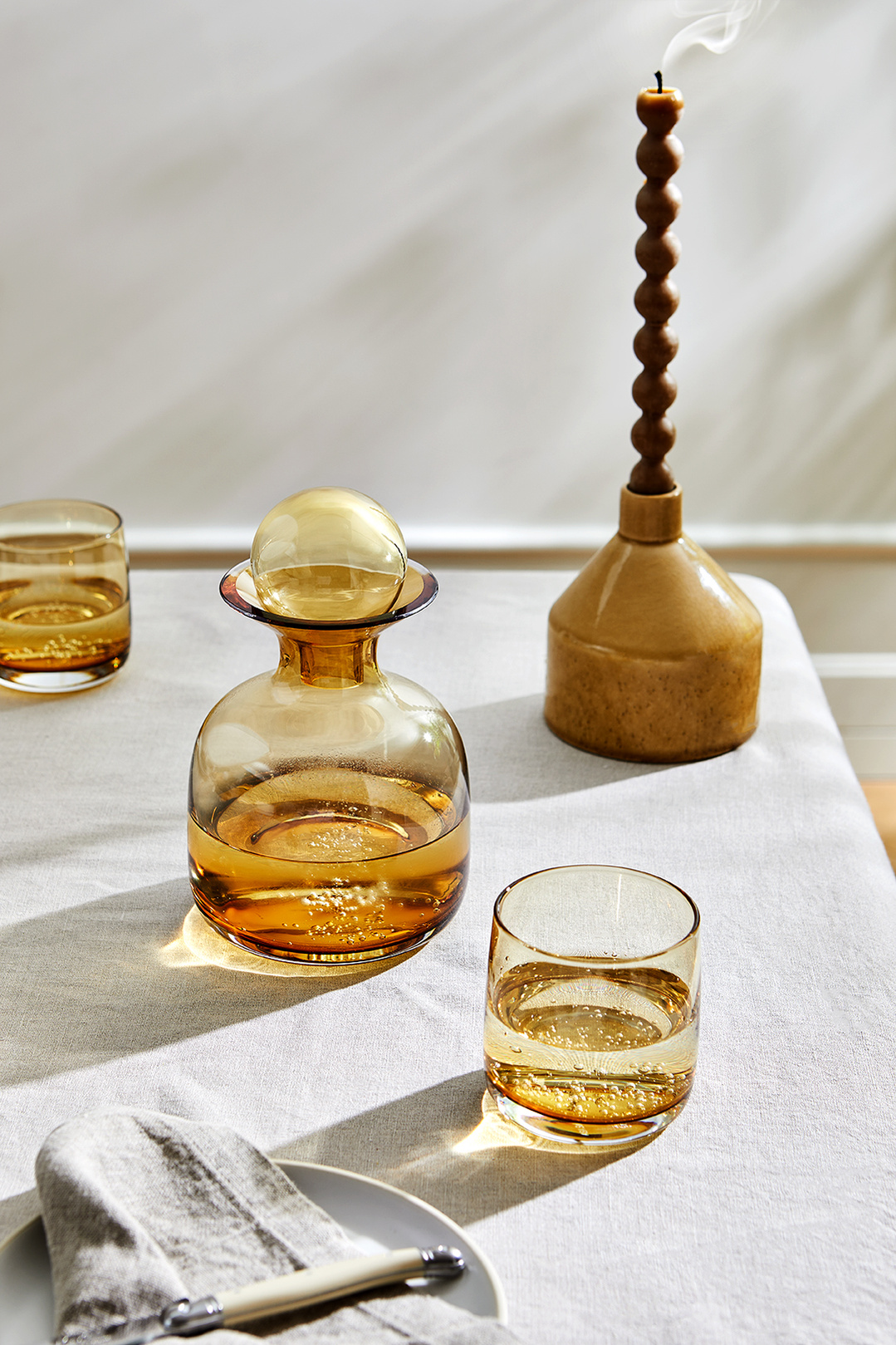 Lifestyle product photography for interiors retailer Roullier White in collaboration with interior design studio Daint. Shot by London based food and tableware photographer Lol Johnson. Styled by Angela Rush.