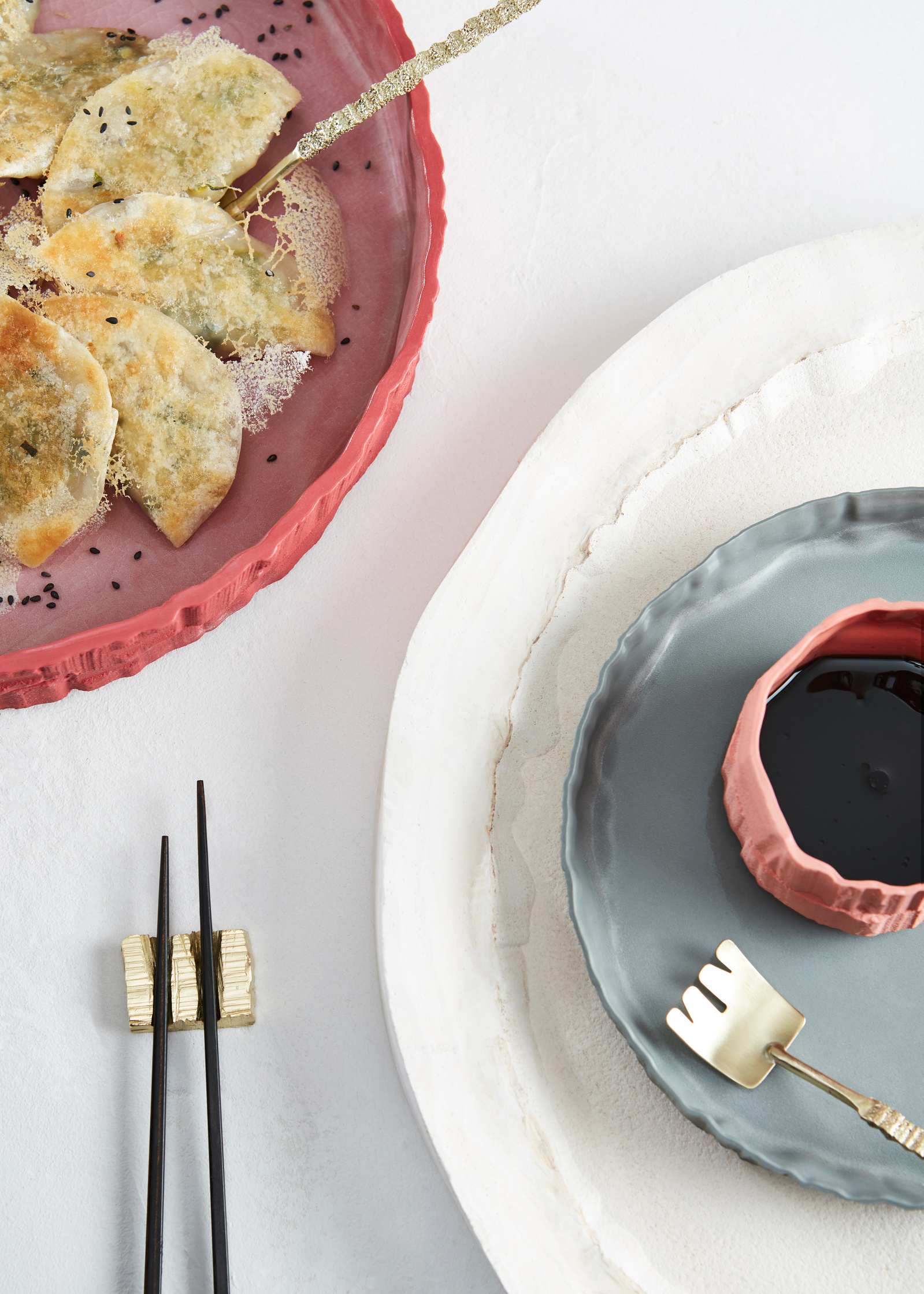 Still life imagery for ceramicist Natascha Madeski shot by London based food and tableware photographer Lol Johnson. Art direction and styling by Daniel Hubbard.