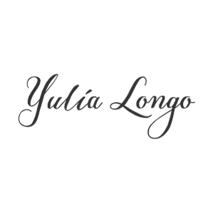 Yulia Longo Wedding and Portrait Photographer in Puglia