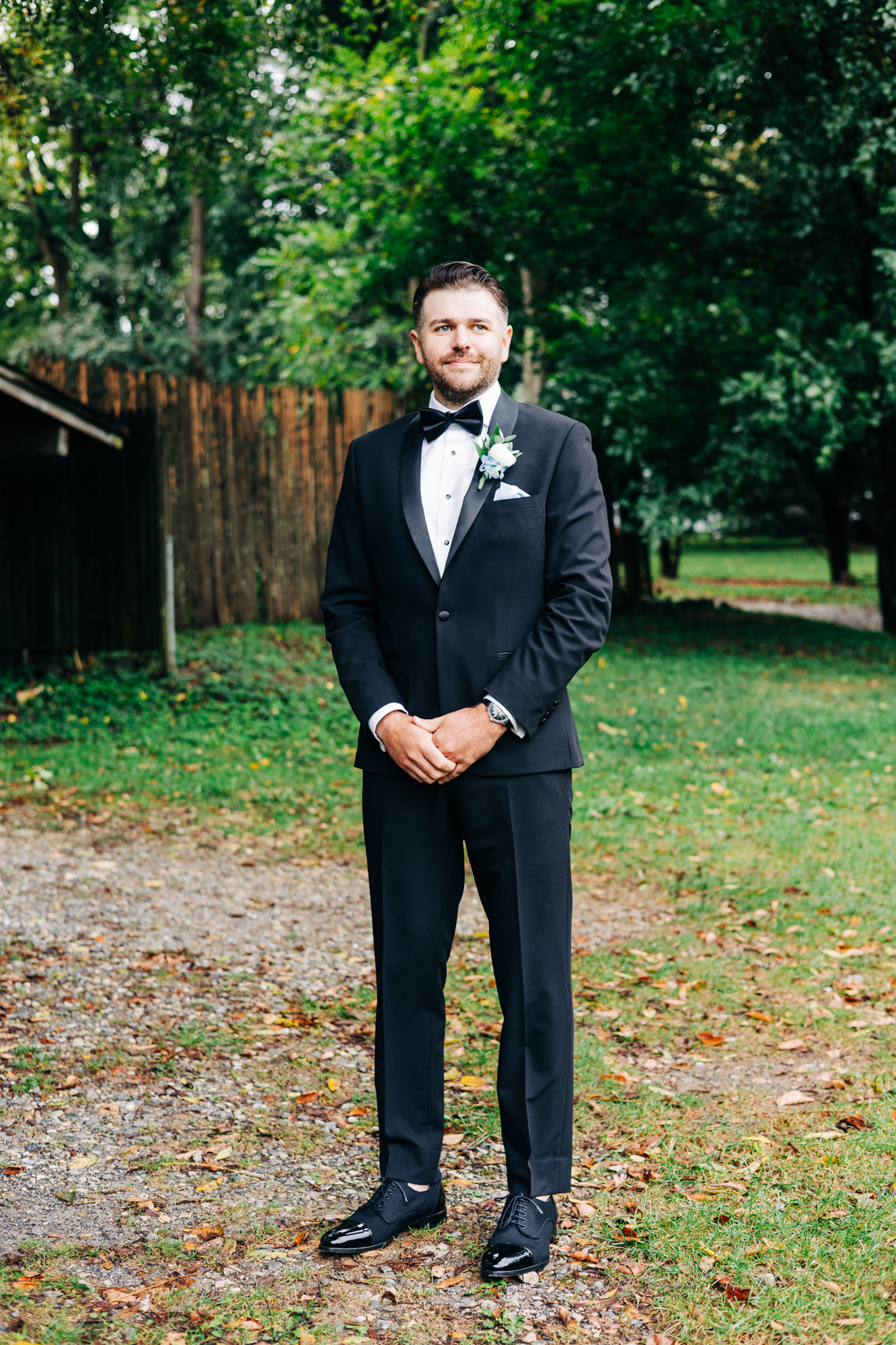 groom portrait at glenhardie country club wedding