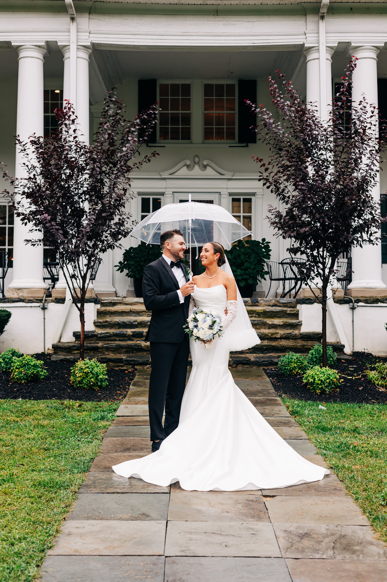 rainy wedding glenhardie country club wedding near philadelphia on the main line pennsylvania luxury wedding