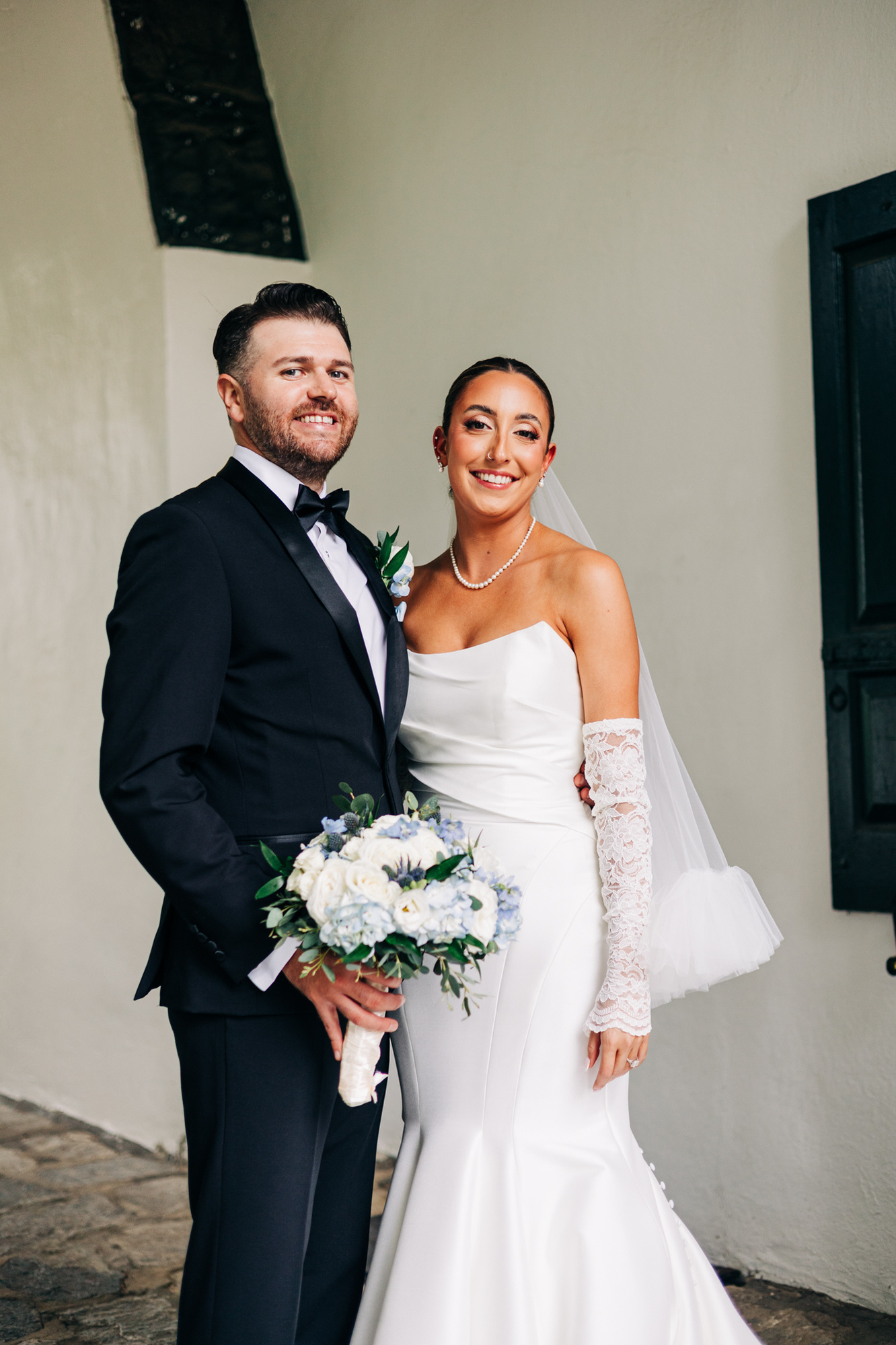 bride and groom glenhardie country club wedding near philadelphia on the main line pennsylvania luxury wedding