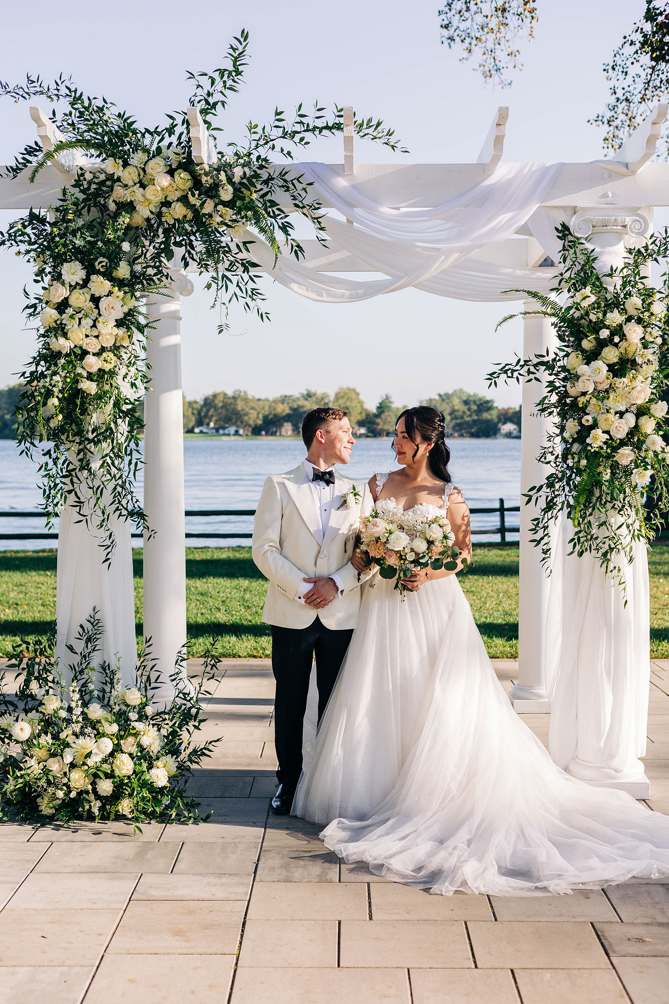 Pen Ryn Estate wedding at River's Edge Pavilion by Becca Haydu Philadelphia Wedding Photographer