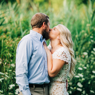 Valley Forge PA Engagement Photoshoot