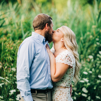 Valley Forge PA Engagement Photoshoot