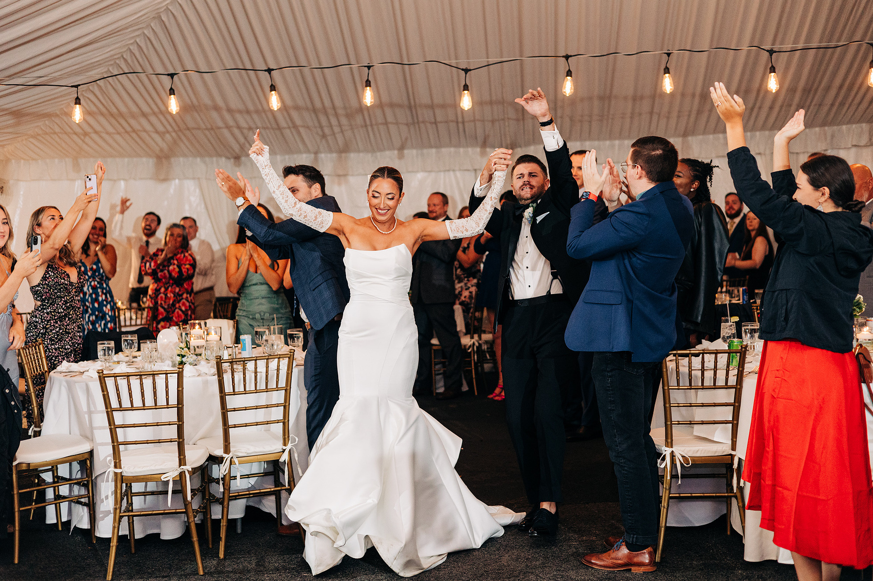 tented wedding reception at glenhardie country club near philadelphia pennsylvania main line chester county