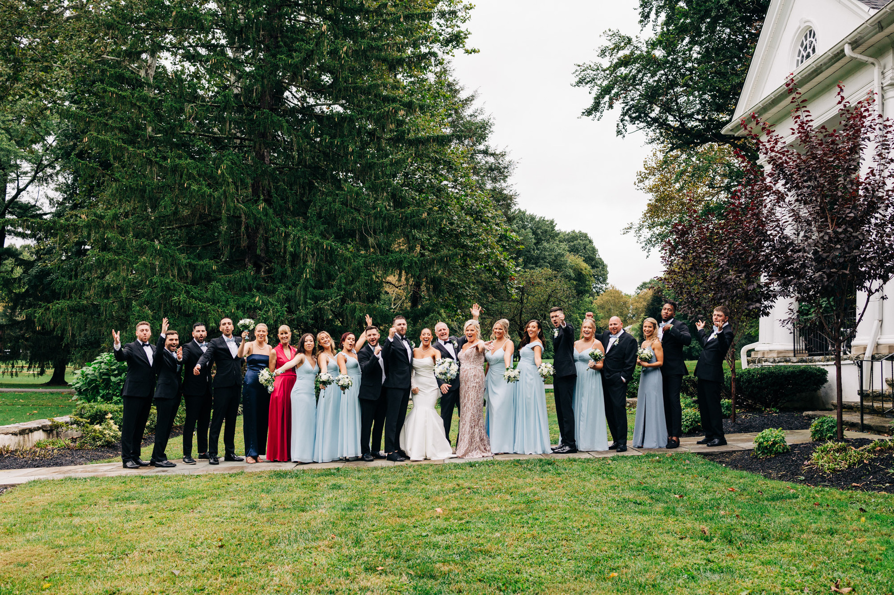 big wedding party group photo glenhardie country club wedding near philadelphia on the main line pennsylvania luxury wedding