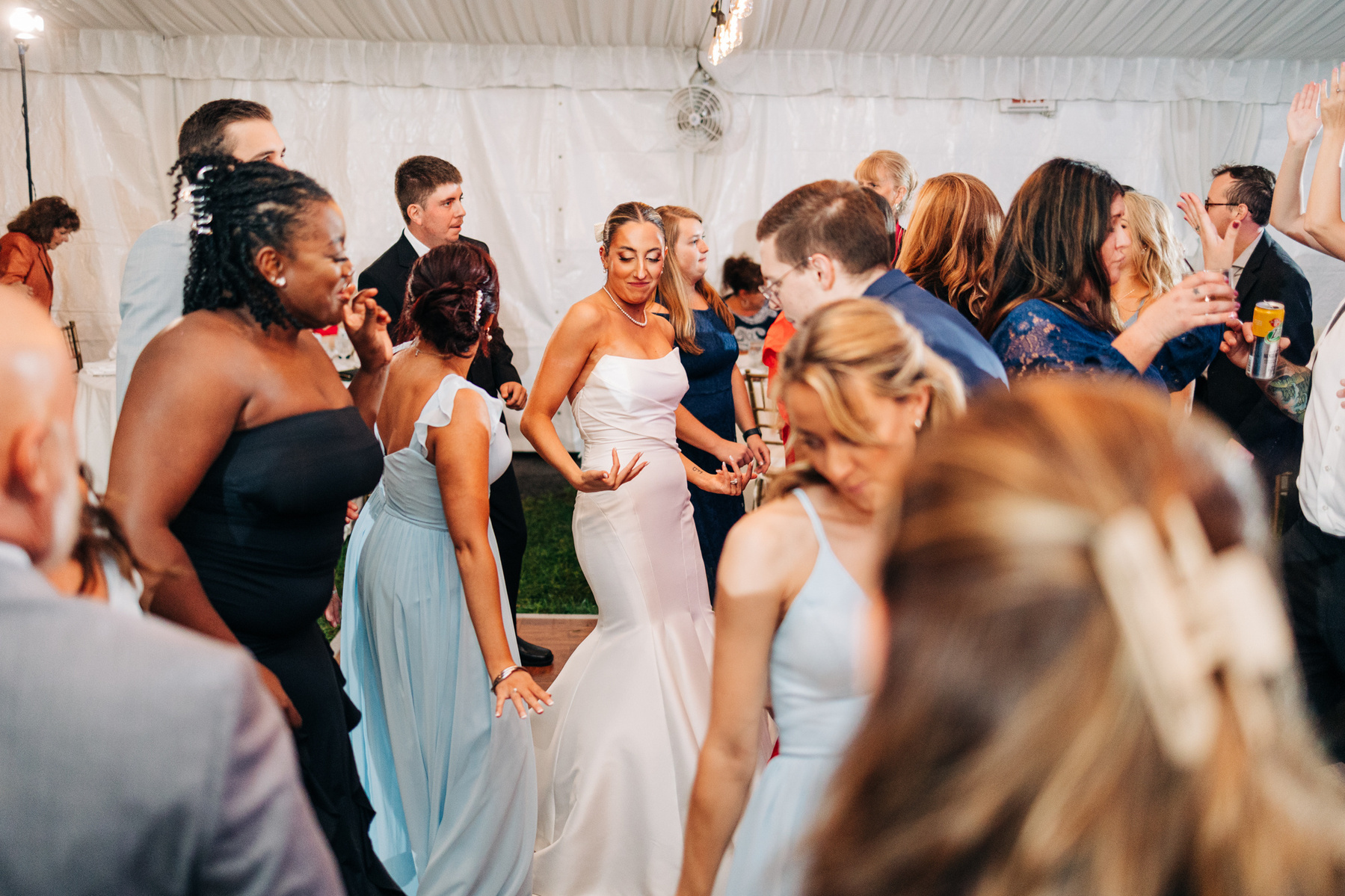 dancing wedding reception at glenhardie country club near philadelphia pennsylvania main line chester county
