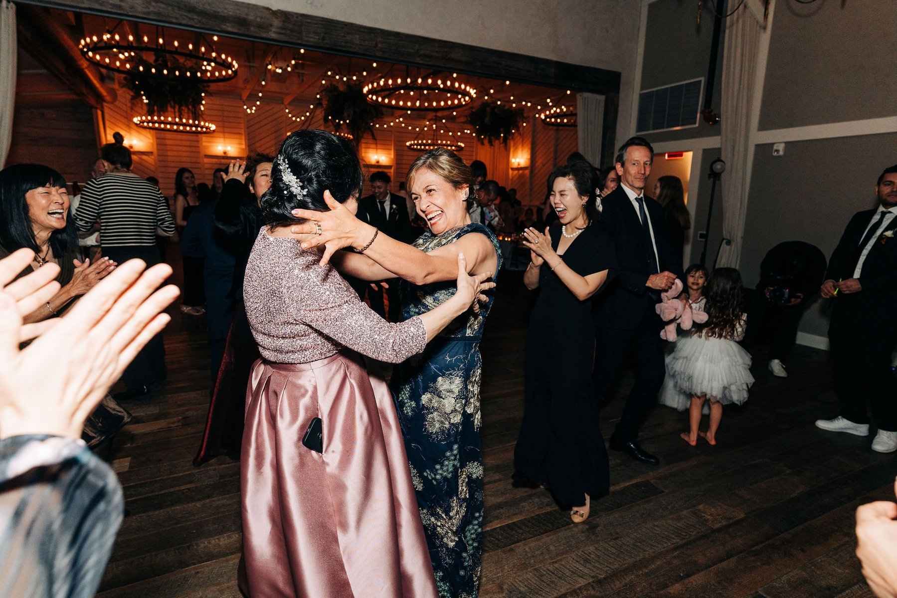 wedding reception dancefloor party at terrain delval