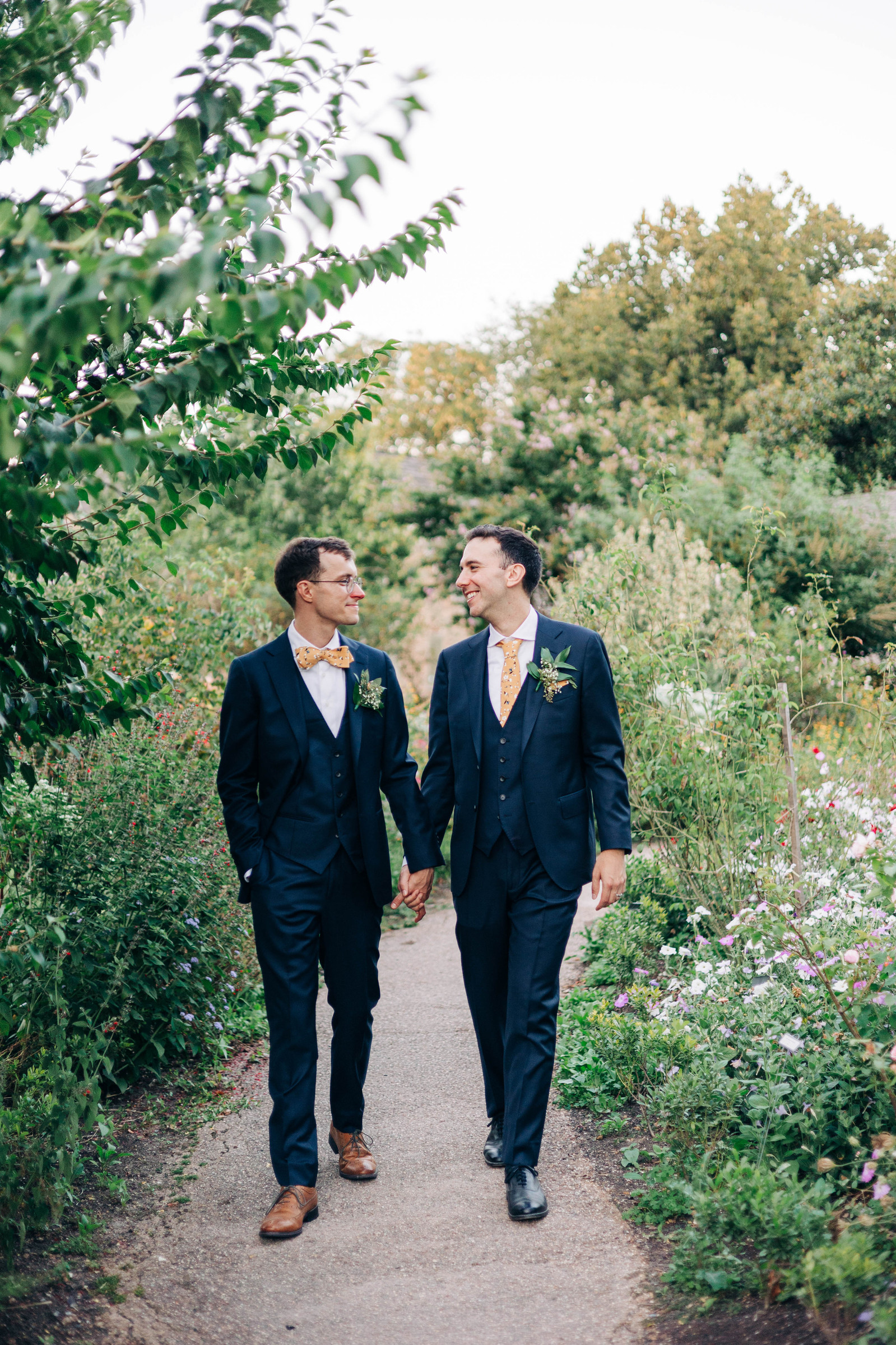 bartram's garden philadelphia lgbtq wedding photography