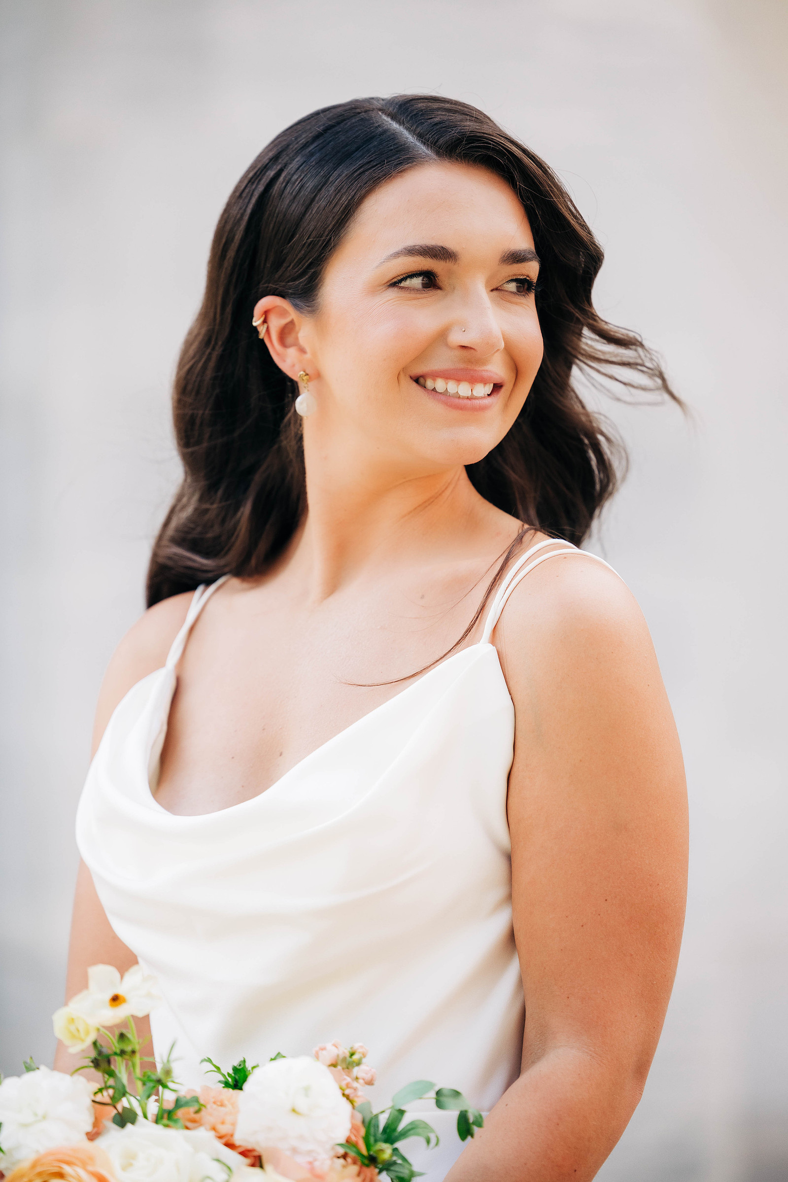 bridal portrait at merchant's exchange building by philadelphia wedding photographer