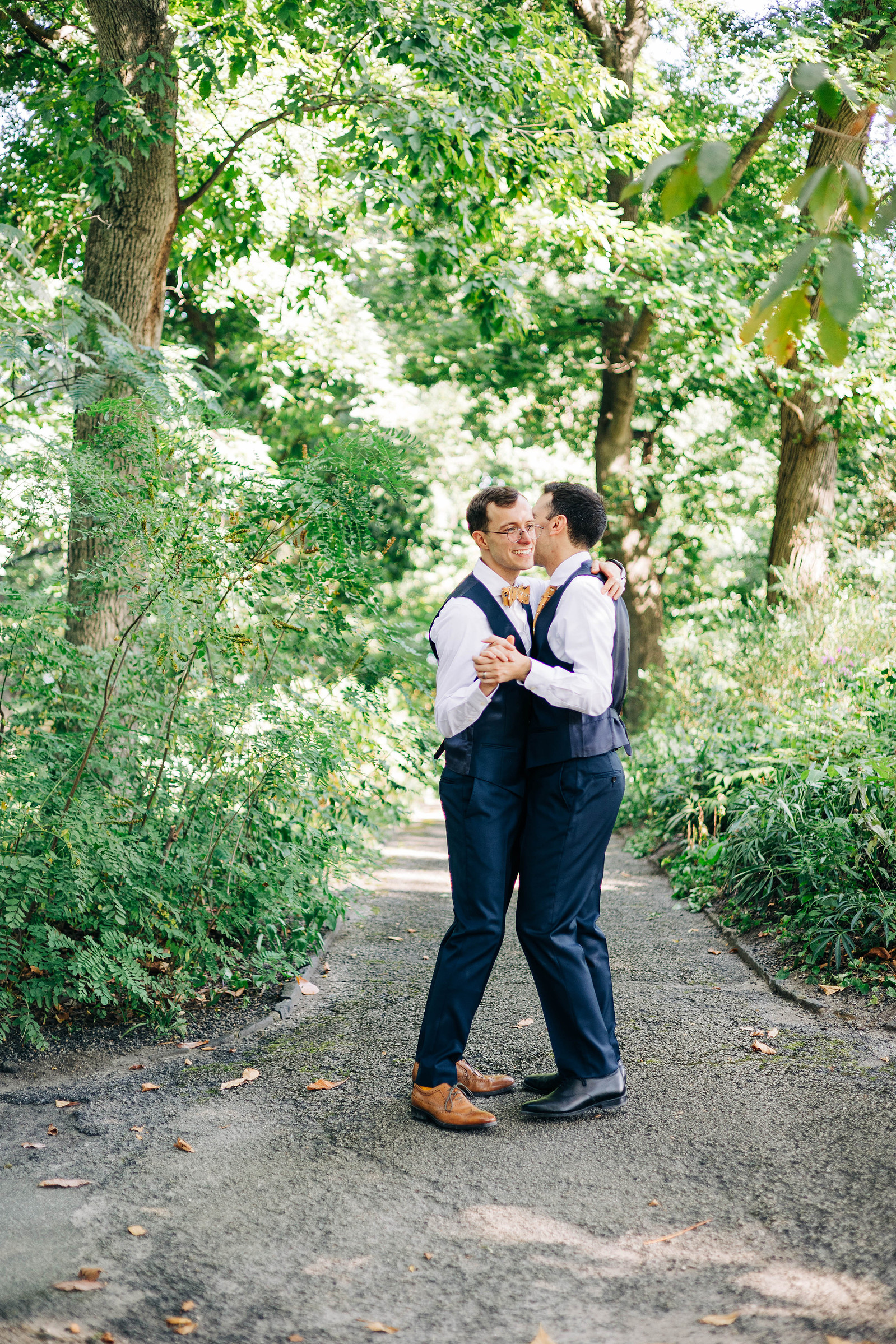 bartram's garden philadelphia lgbtq wedding photography