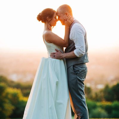 sunset photo of bride and groom at the view at morgan hill wedding