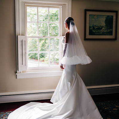 Chic bride getting ready portrait at Glenhardie Country Club