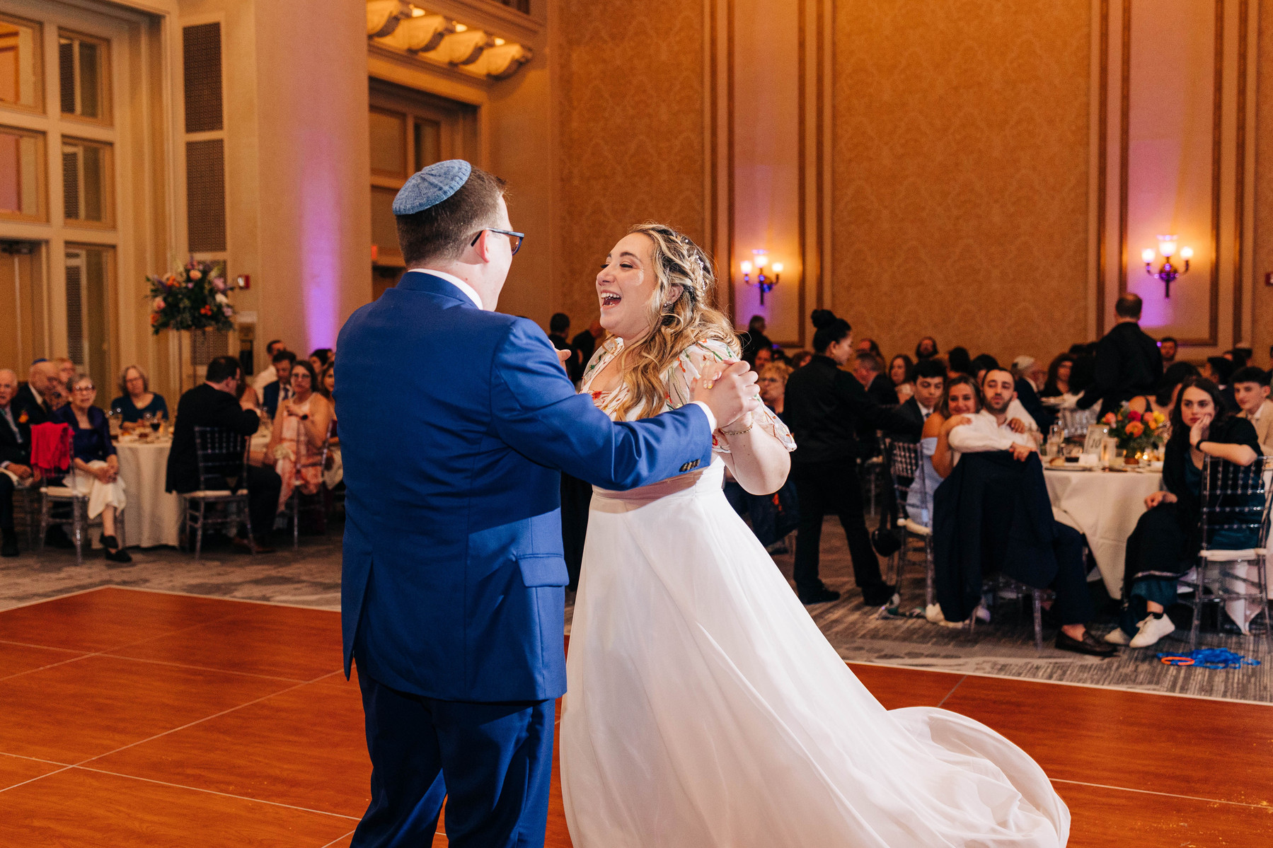 philadelphia marriott downtown wedding reception bride and groom first dance 