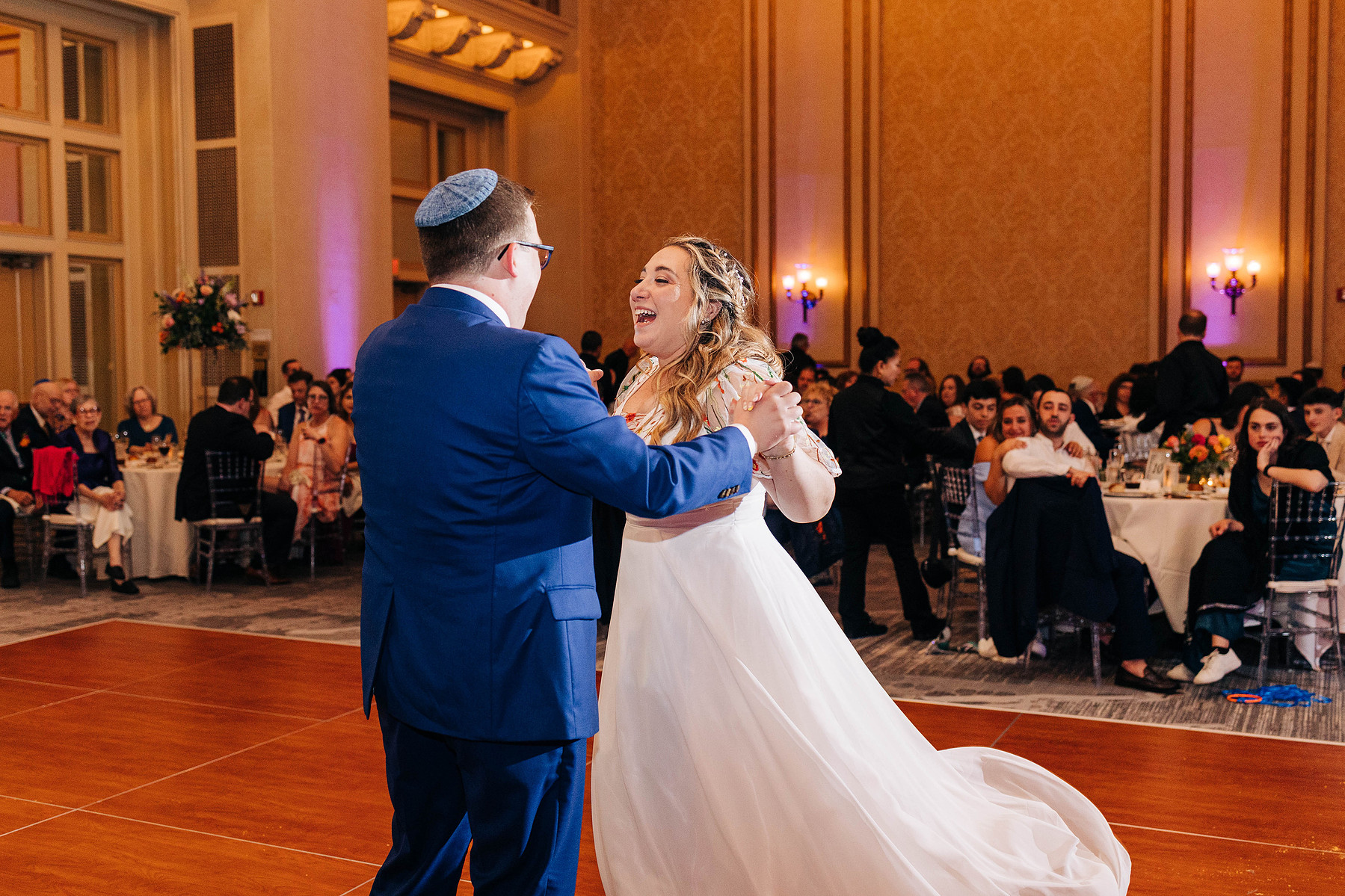 philadelphia marriott downtown wedding reception bride and groom first dance 