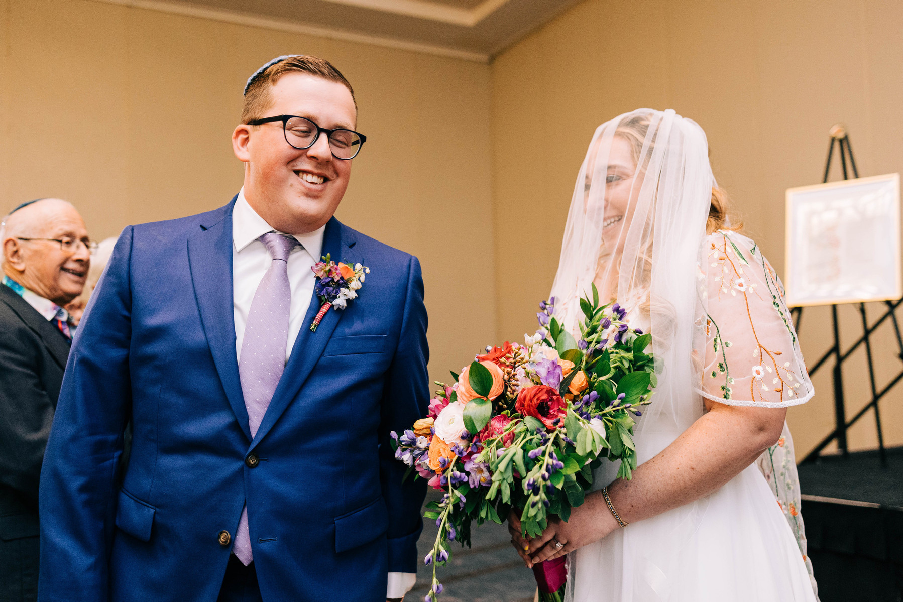 center city philly jewish wedding at philadelphia marriott downtown 