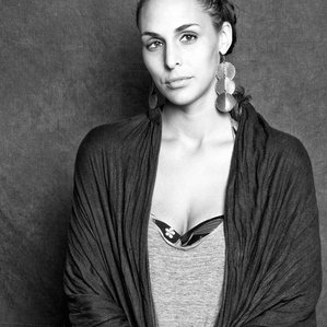 CLASSIC PHOTOGRAPHS - PORTRAITS BY PHOTOGRAPHER TERENCE BOGUE