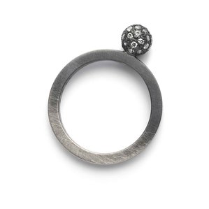 Emma Jane Donald/jewellery
photography Terence Bogue