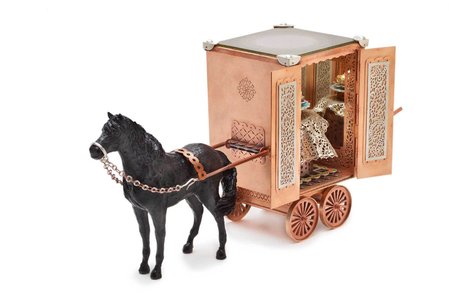 Gold and Silversmith Janine Tanzer Australia
- Photographs by Terence Bogue