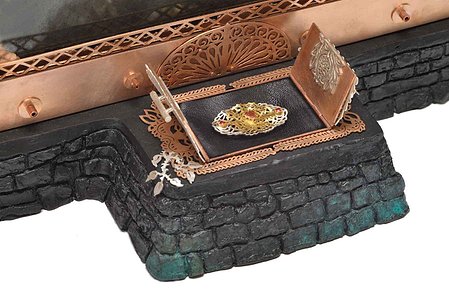 Gold and Silversmith Janine Tanzer Australia
- Photographs by Terence Bogue