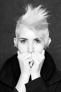CLASSIC PHOTOGRAPHS - PORTRAITS BY PHOTOGRAPHER TERENCE BOGUE
