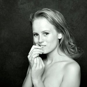CLASSIC PHOTOGRAPHS - PORTRAITS BY PHOTOGRAPHER TERENCE BOGUE