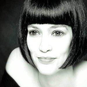 CLASSIC PHOTOGRAPHS - PORTRAITS BY PHOTOGRAPHER TERENCE BOGUE