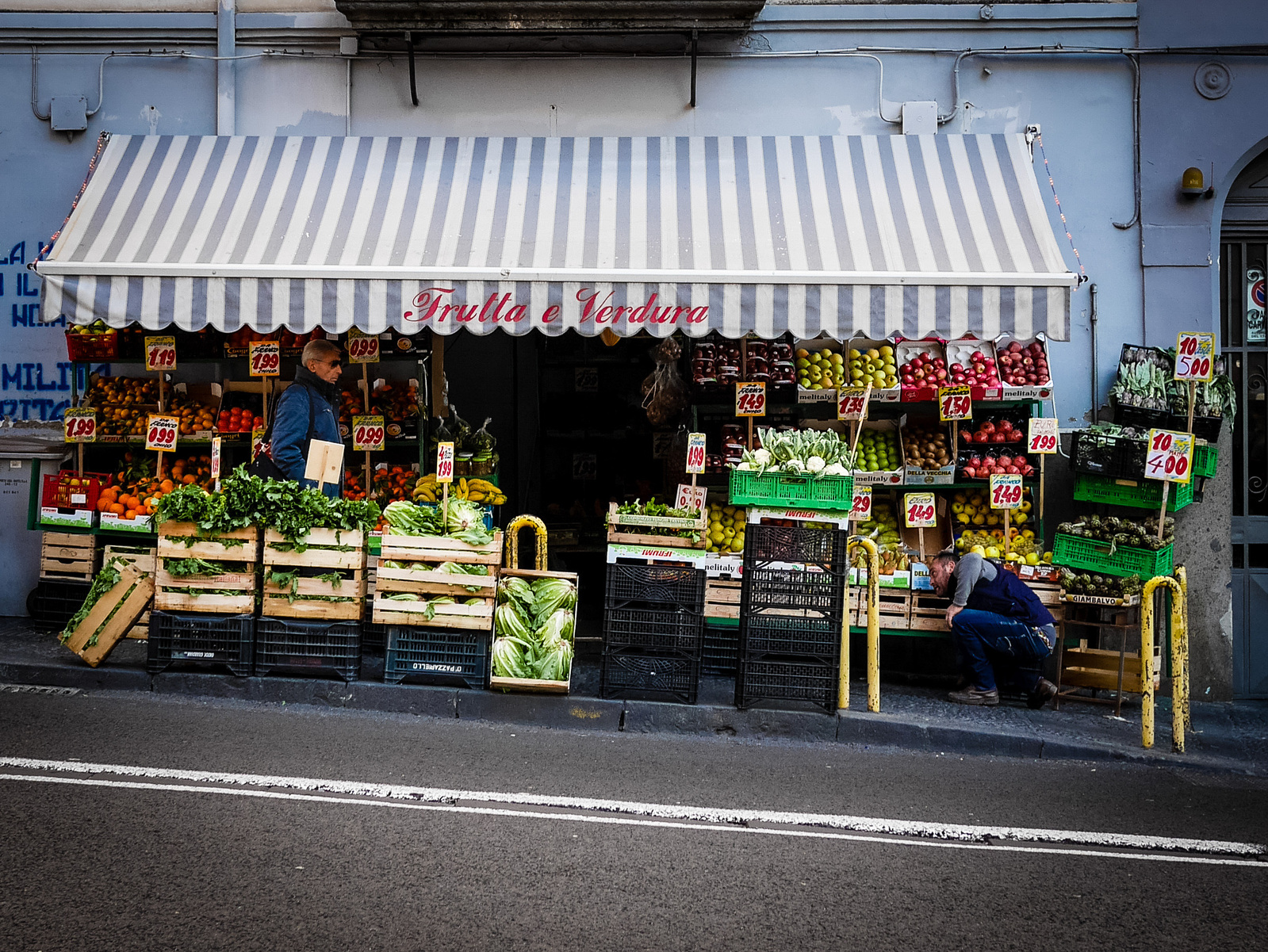 Un petit supermarché de quartier.