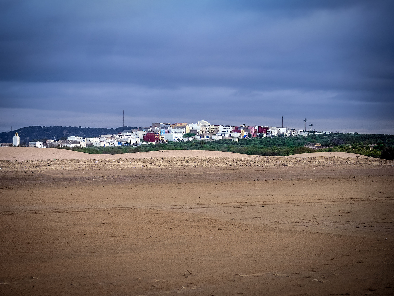 Un village marocain au delà des dunes.