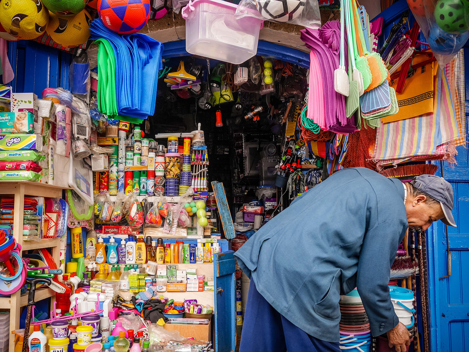 Une petite boutique de quartier au Maroc.