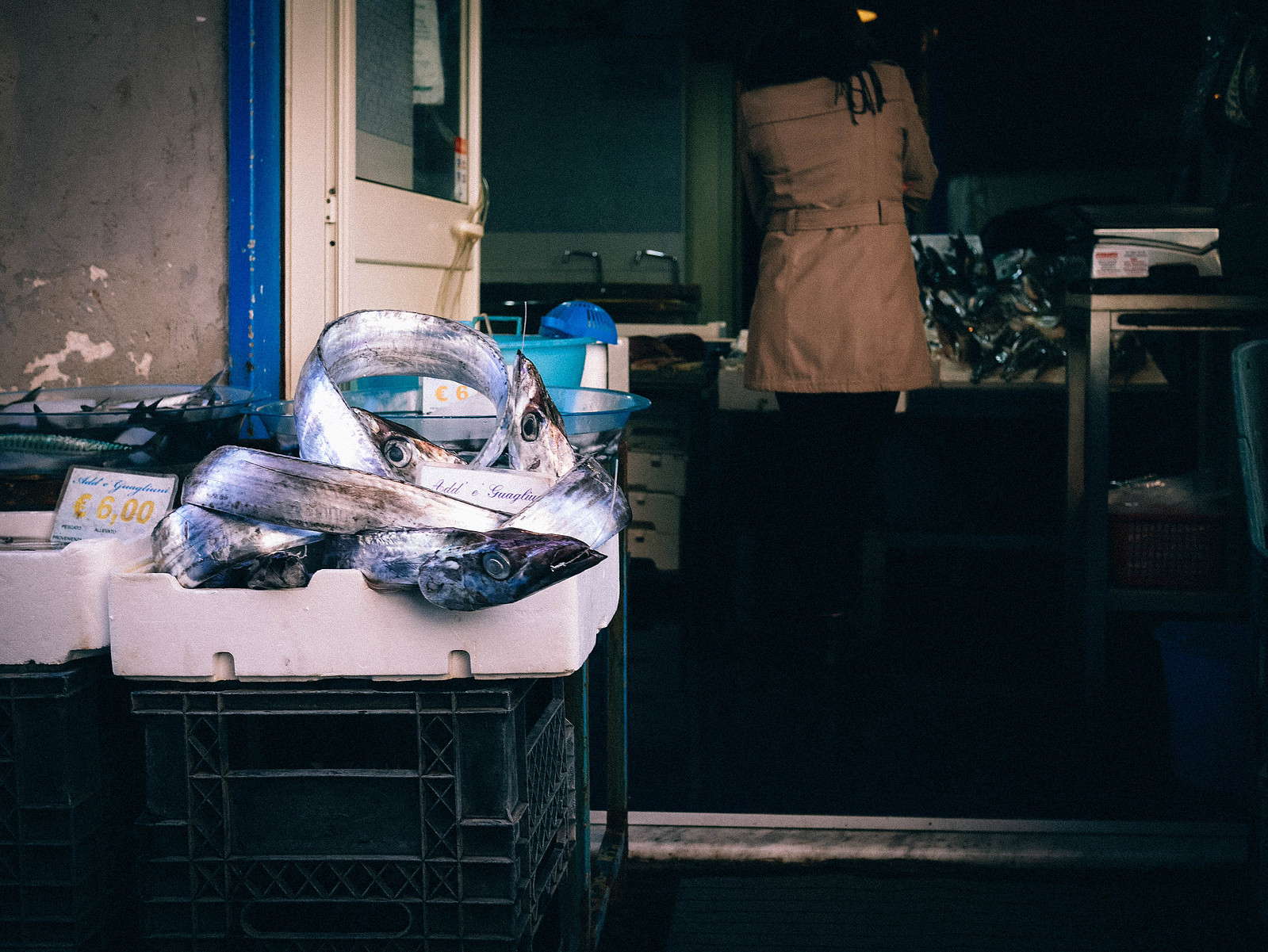 Un étal de poissonnier.