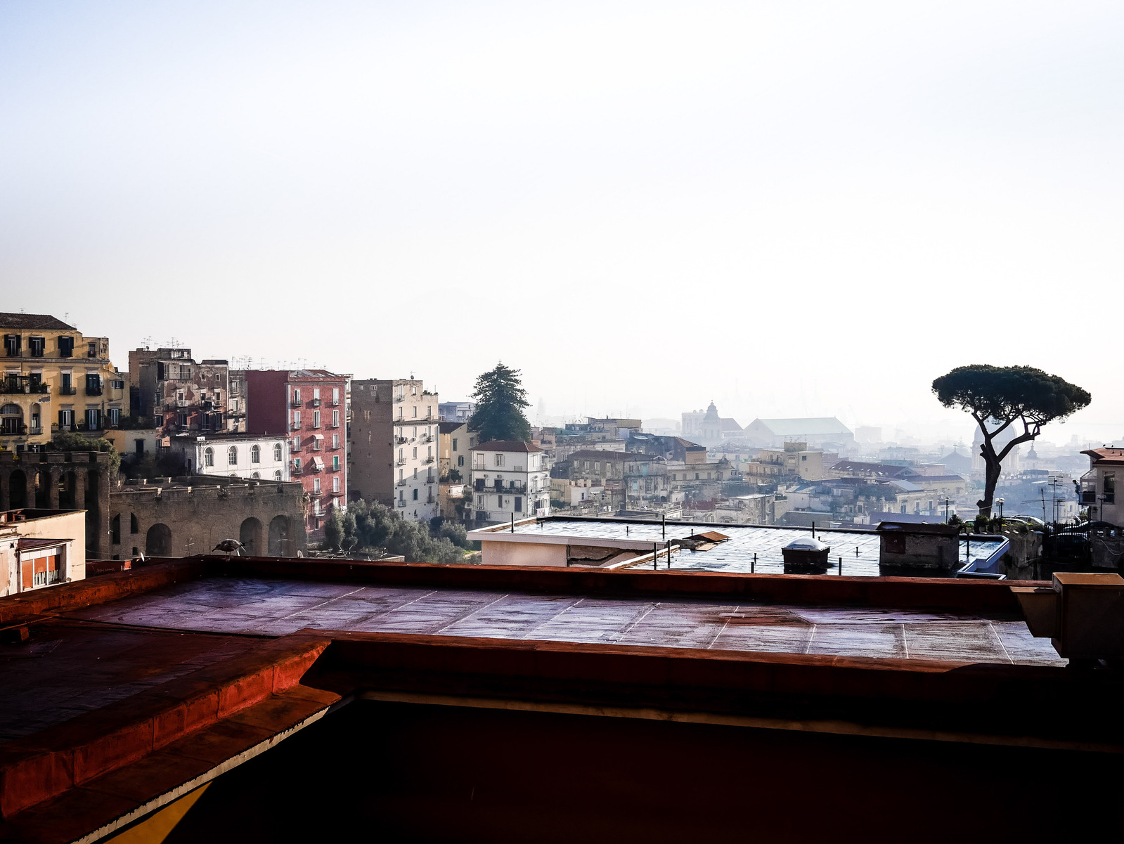Vue sur la ville Naples.