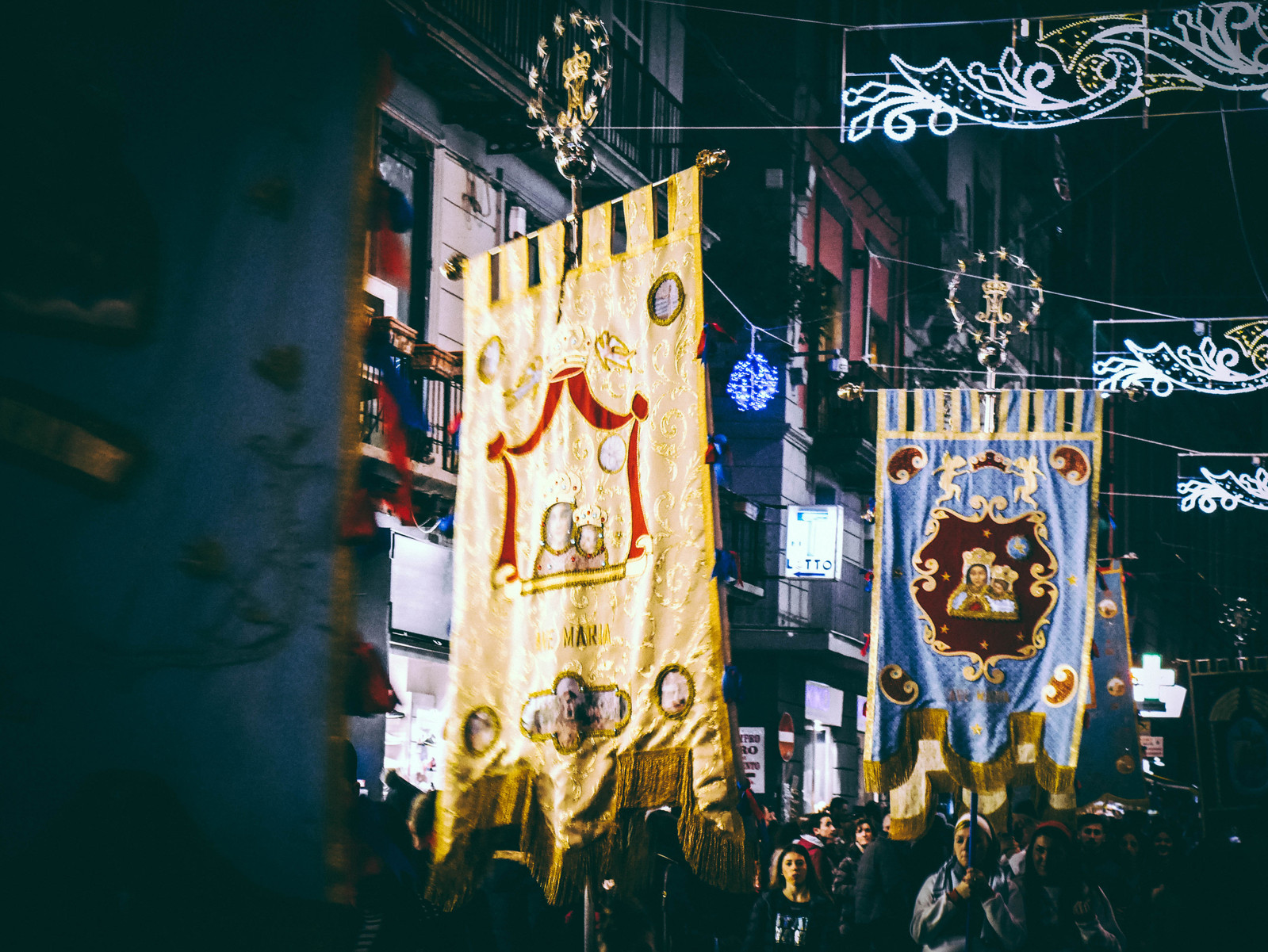 Une procession à Naples.
