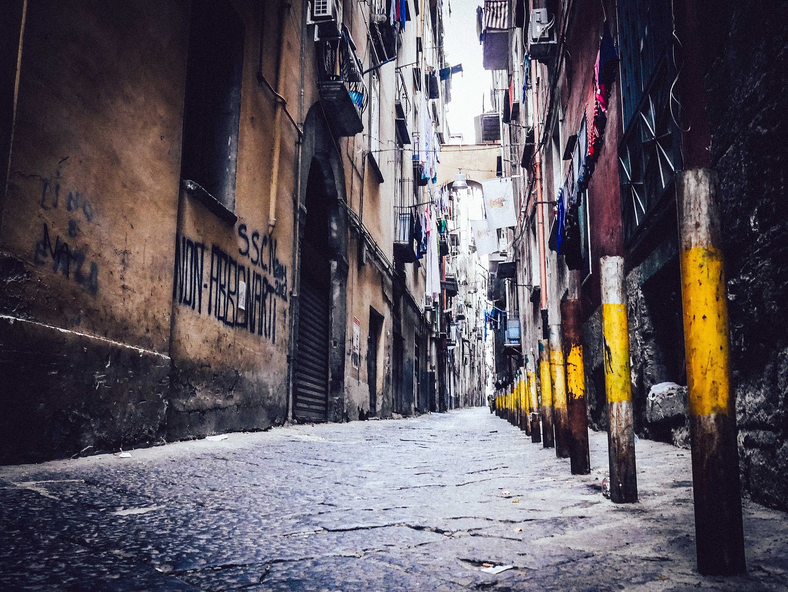 Une ruelle napolitaine.