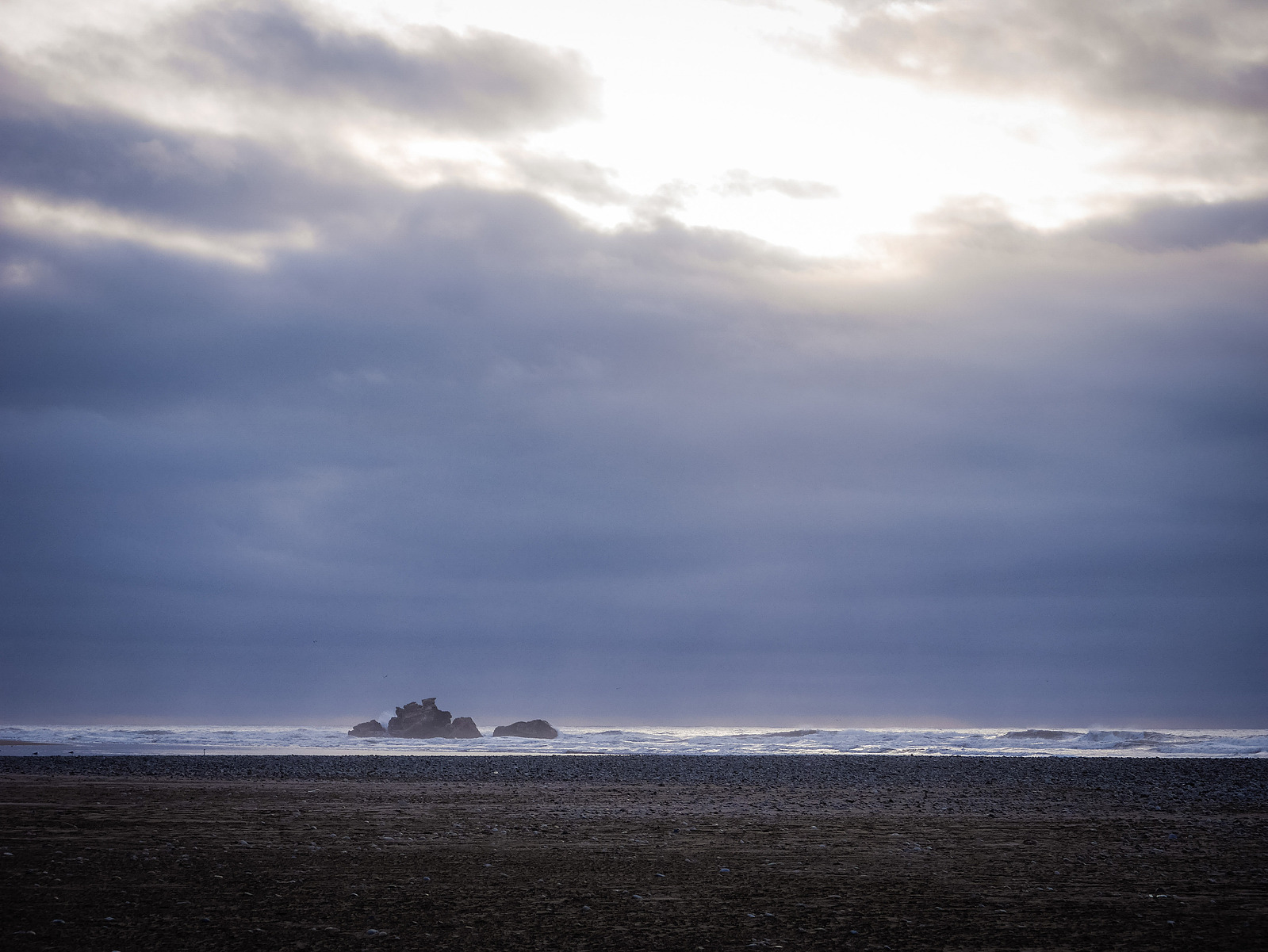 Une ruine au milieu de la mer.
