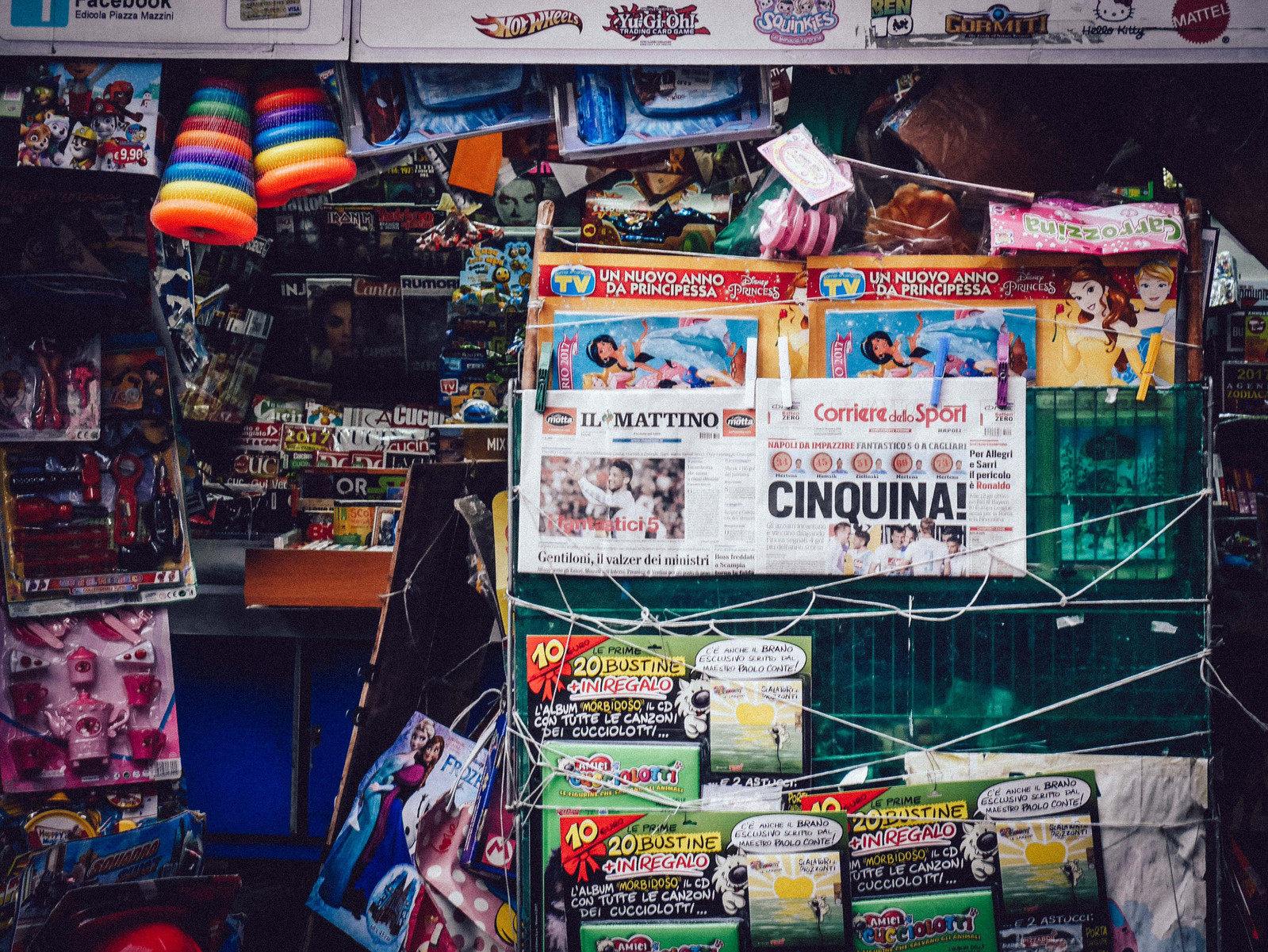 Un kiosque à journaux italien.