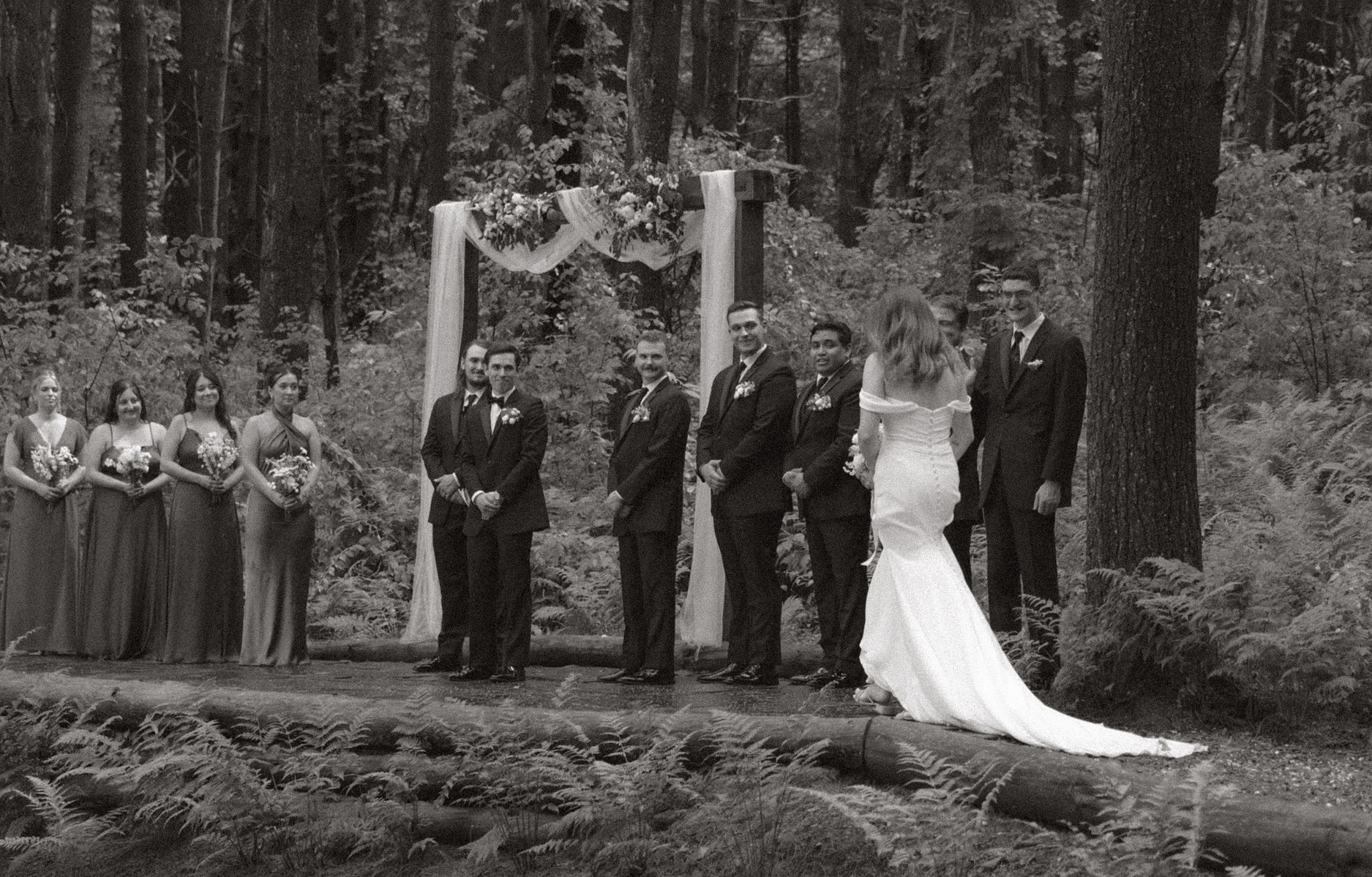 Bride walking up to the alter to see her groom. 