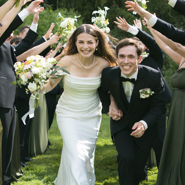 Luxury wedding photographer based in the White Mountains of New Hampshire, specializing in timeless, film-inspired imagery with an old-money aesthetic.
