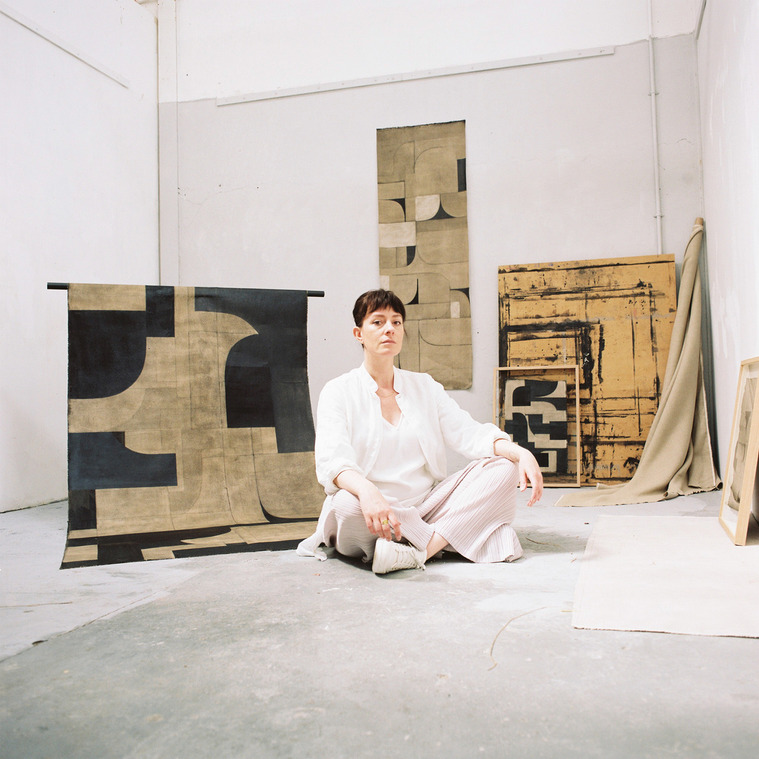 Yanis Angel - Portrait Photography - London - Artist in studio | Amélie Crépy