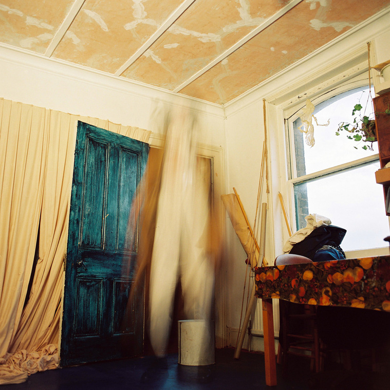 Yanis Angel - Portrait Photography - London - Artist in studio | Margarita Zafrilla Olayo