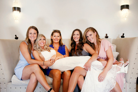 bride and friends
©Leslie Rodriguez Photography
Wedding and Event Photography
Boise, Idaho