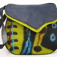 Gaia Lina - Wearable Felt Bag